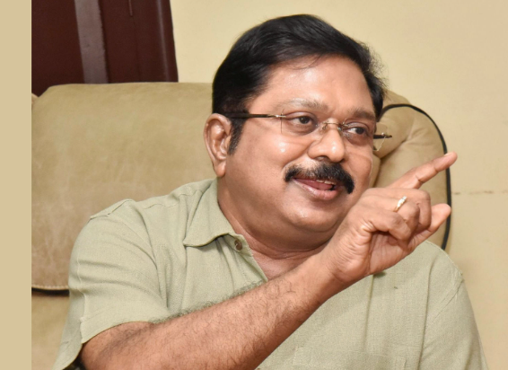 சனியிடம் இருந்து பிடுங்கி எமனிடம் அளித்த கதை தான்... டிடிவி தடாலடி !