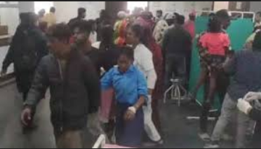 பள்ளியில் மதிய உணவு சாப்பிட்ட 70 மாணவர்கள் உடல்நலக்குறைவு... ஒரு சிறுமி கவலைக்கிடம்!