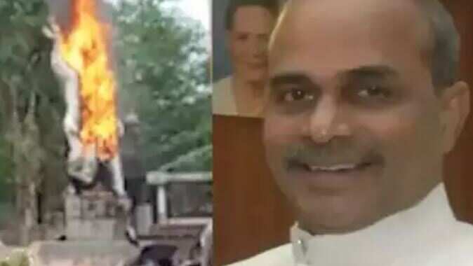ஆந்திராவில் பெரும் பதற்றம்.. முன்னாள் முதல்வர் ஒய்.எஸ் ராஜசேகர ரெட்டியின் உருவச்சிலை எரிப்பு!