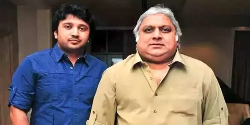 நடிகர் சிவாஜி கணேசனின் மகன், பேரனுக்கு பிடிவாரண்ட்!!