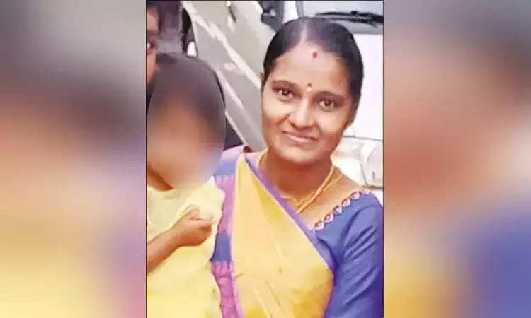 2 வயது குழந்தையை உடலில் கட்டிக்கொண்டு கிணற்றில் குதித்து தாய் தற்கொலை!