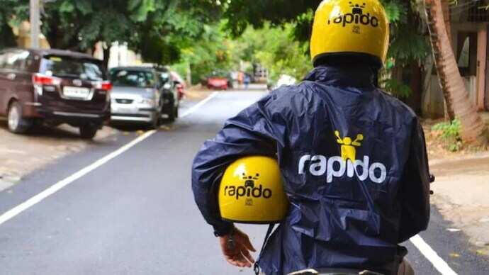 கொரோனாவில் 14 கோடி இழப்பு… ரேபிடோ ஓட்டுநரான தொழிலதிபர் !