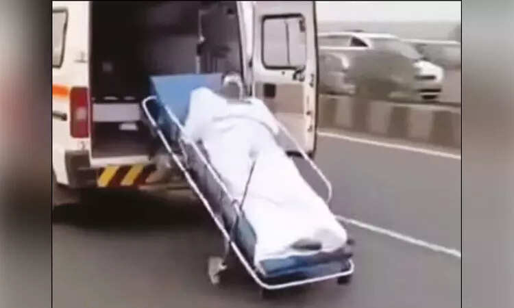 ஏ.ஐ. வீடியோவால் பீதி... ஆம்புலன்ஸ் கதவு திறந்து நோயாளி விழுந்ததாக பரவும் காட்சி!