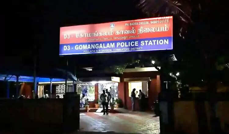 முட்புதரில் பெண் சடலம்!! மாடு மேய்க்க சென்ற போது பயங்கரம்!!