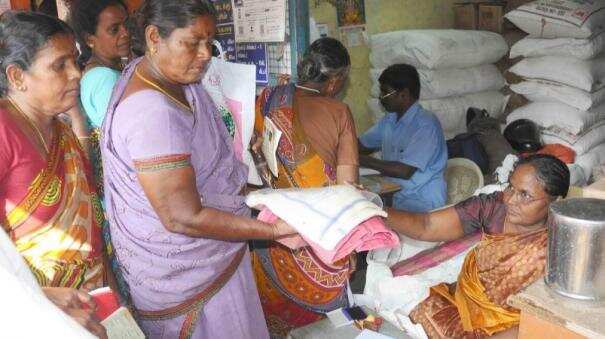 இலவச வேட்டி, சேலைக்கு டெண்டர் தேதி அறிவிப்பு!! தமிழக அரசு அதிரடி!!!