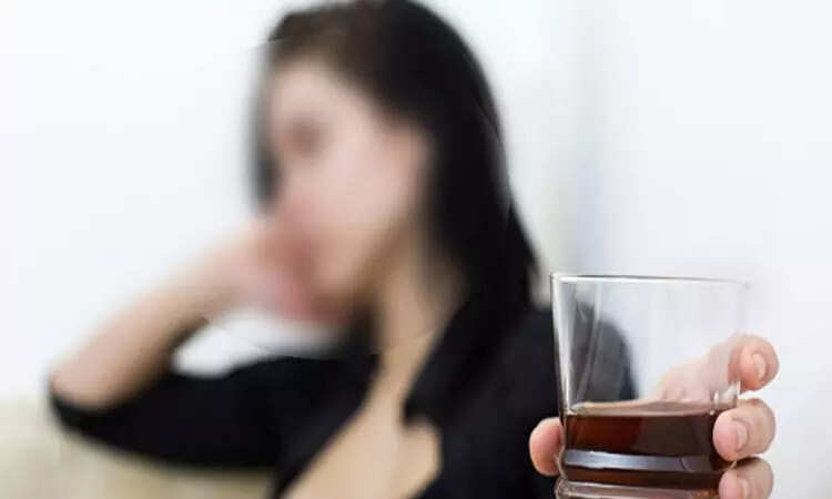 ஜோடியாக மது அருந்திய தம்பதி... தலைக்கேறிய போதையில் கணவனை கத்தியால் குத்தி கொன்ற மனைவி!