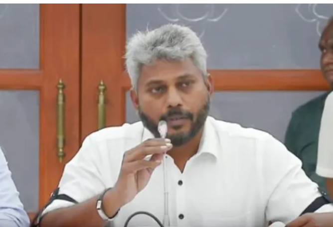 தவெக அரசின் முதல் பட்ஜெட்... பள்ளிகளில் சூப்பர் கிளீன் மற்றும் சூப்பர் கேம்ப்பஸ் திட்டங்கள் !