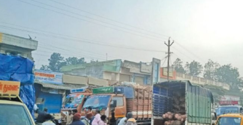 கடும் போக்குவரத்து நெரிசல்… பேருந்து நிலையப் பணிகளை விரைந்து முடிக்க மக்கள் கோரிக்கை!