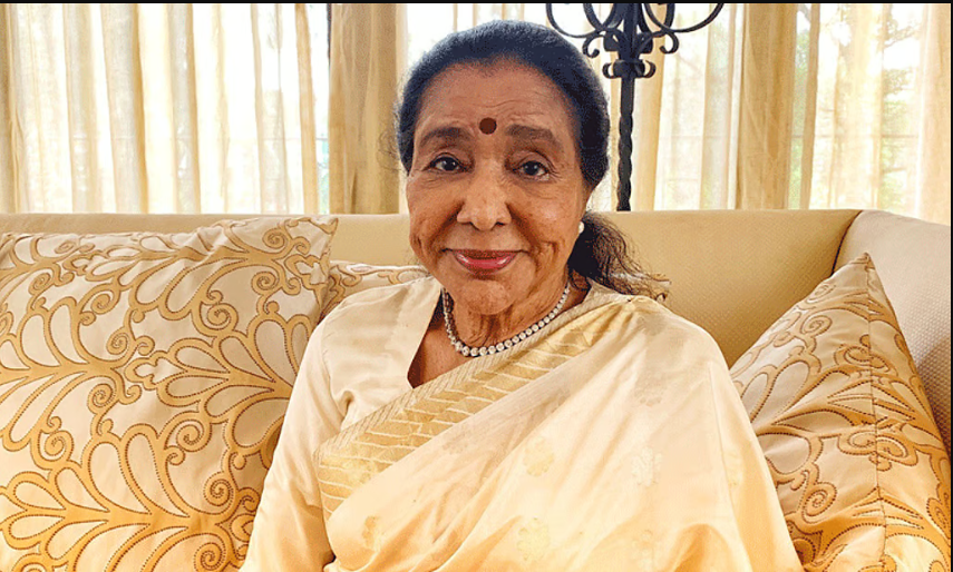 மெல்லிசை அரசி ஆஷா போஸ்லேவின் இசைப் பயணம்... காற்றில் கலந்த கானக்குயில் !