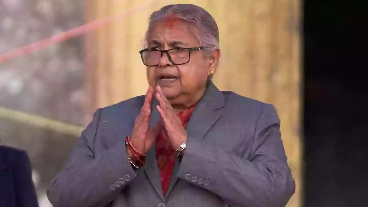 வாக்களிக்கும் வயது 18லிருந்து 16 ஆகக் குறைப்பு... நேபாளம் இடைக்கால பிரதமர் அறிவிப்பு.!