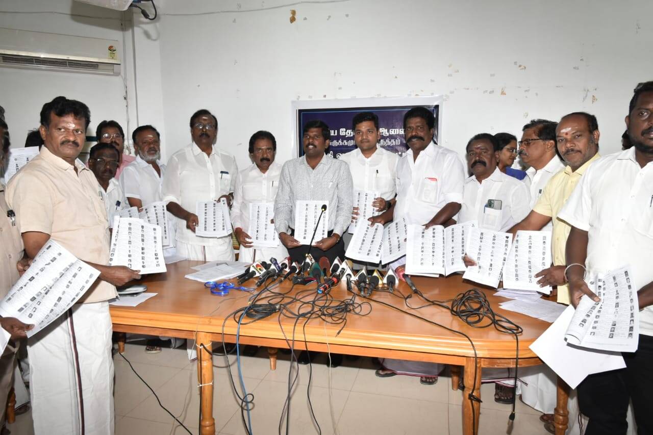 பெண் வாக்காளர்கள் தான் அதிகம்!! கலெக்டர் பேட்டி!!