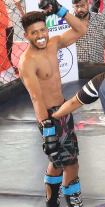 கிக் பாக்சிங் போட்டியில் இளம் வீரர் மரணம்!! அதிர்ச்சி!!