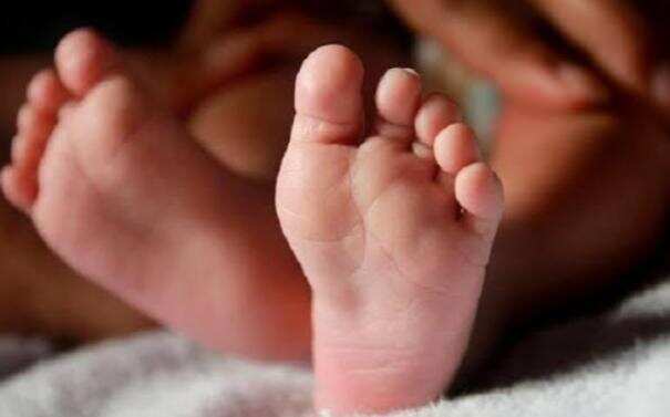 மருத்துவர்களின் அலட்சியத்தால் இறந்தே பிறந்த குழந்தை! உறவினர்கள் ஆர்ப்பாட்டம்!