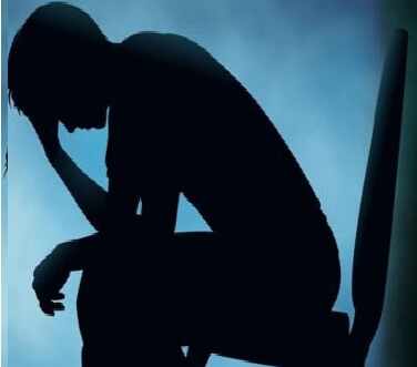 எமனாய் வந்த ஷேர் மார்க்கெட்... மனைவி, பிள்ளைகளை தவிக்க விட்டு இளைஞர் தற்கொலை!