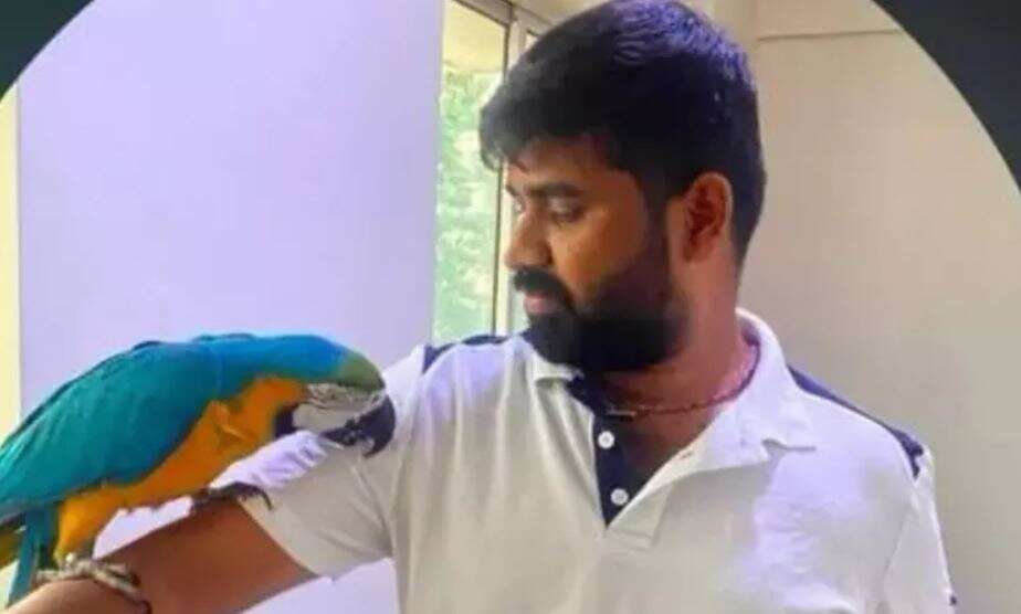 ரூ. 2.5 லட்சம் மதிப்புள்ள கிளியைக் காப்பாற்ற முயன்ற தொழிலதிபர் உயிரிழப்பு!