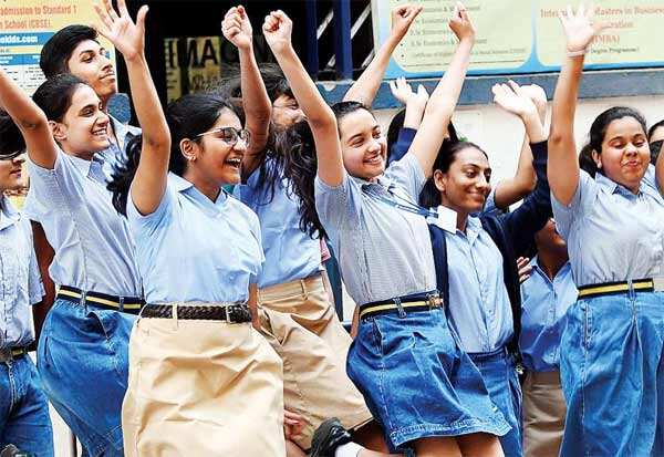 சிபிஎஸ்இ 10ம் வகுப்பு பருவத்தேர்வு முடிவுகள் வெளியாகும் தேதி ஒத்தி வைப்பு!!!