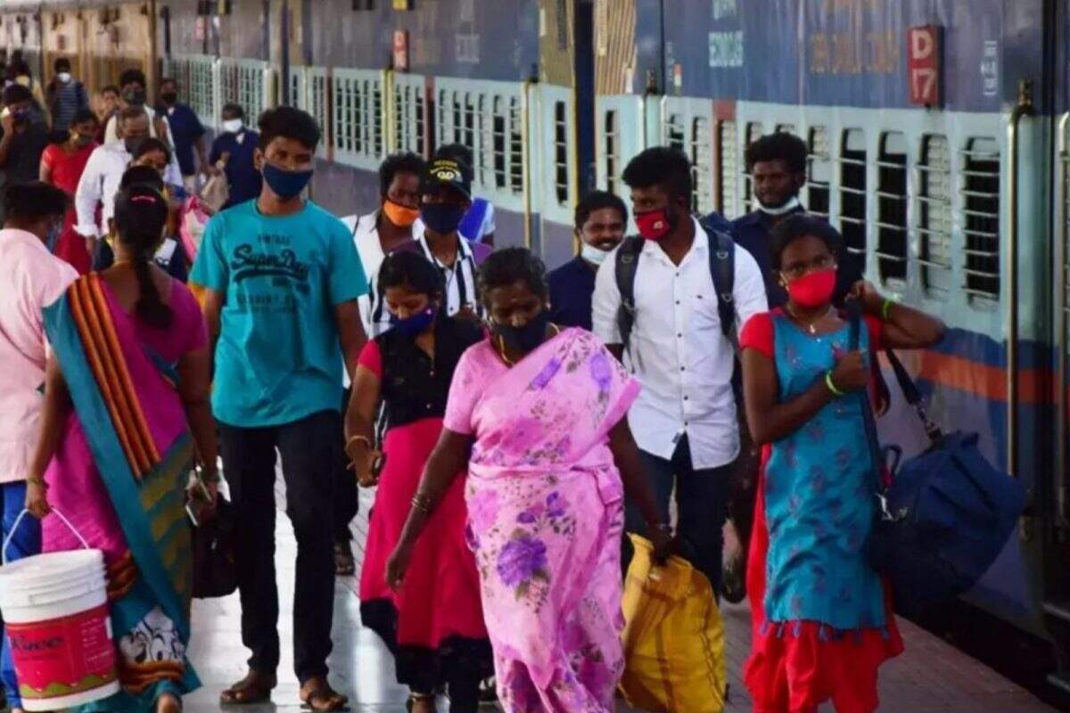 செம... ஜூலை 18 முதல் எக்ஸ்பிரஸ் ரயில்கள் முக்கிய ரயில் நிலையங்களில் நின்று செல்லும்!!