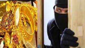 இளம் பெண்ணிடம் கத்தியை காட்டி மிரட்டல்... 15 சவரன் நகைக் கொள்ளை !