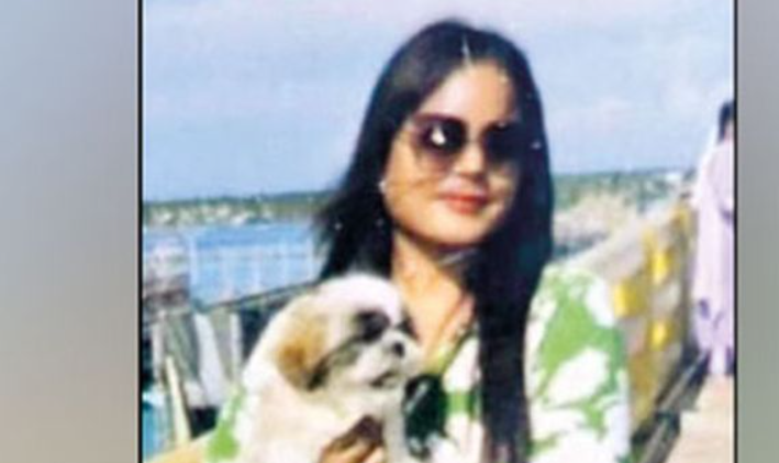 சோகத்தில் முடிந்த மேலாளர் வாழ்க்கை... கோவை விமான நிலைய பெண் அதிகாரி தற்கொலை!
