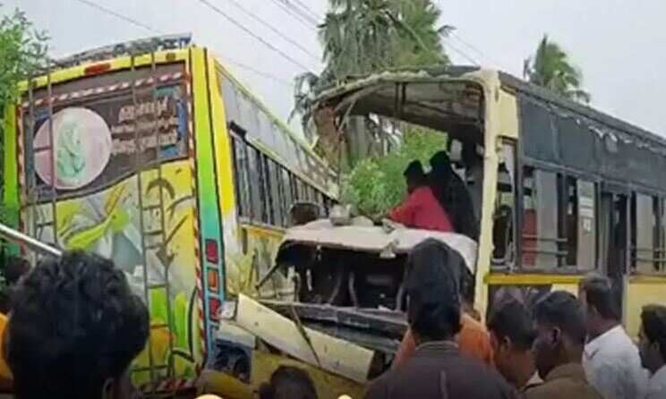 அரசு, தனியார் பேருந்து நேருக்கு நேர் மோதி விபத்து... 20-க்கும் மேற்பட்டோர் காயம்!
