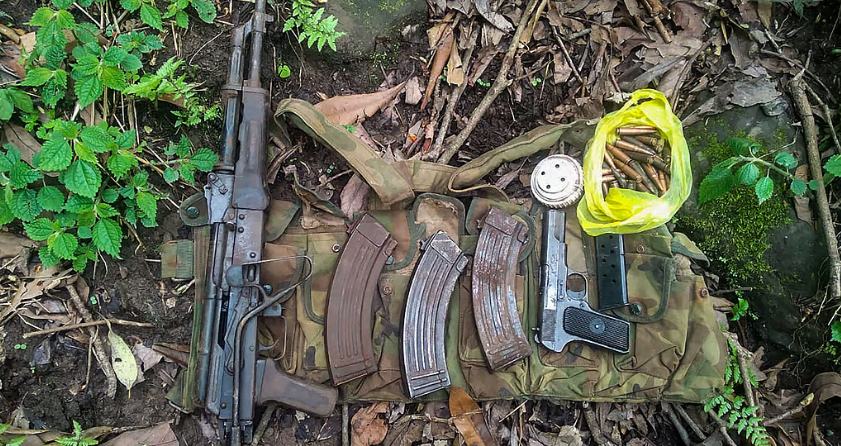 நக்சல்களுடன் துப்பாக்கிச் சண்டை… 2 பேர் சுட்டுக்கொலை!