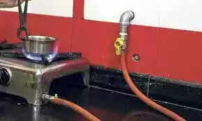 பைப் மூலம் கேஸ்