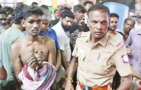 அதிர்ச்சி.. பேருந்துக்காக காத்திருந்த பெண்ணுக்கு சரமாரி வெட்டு.. இளைஞர் வெறிச்செயல்!