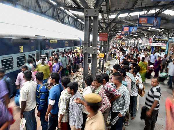 பயணிகள் கவனத்துக்கு... இன்று இந்த வழித்தடங்களில் ரயில் சேவை பகுதியாக ரத்து!