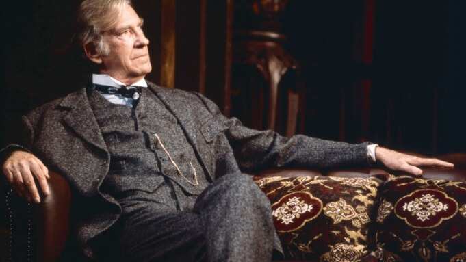 டைட்டானிக் பட நடிகர் டேவிட் வார்னர் மரணம்! ரசிகர்கள் அஞ்சலி!