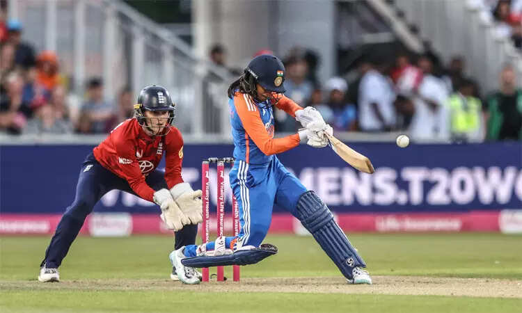 மகளிர் கிரிக்கெட் டி20 இங்கிலாந்து இந்தியா