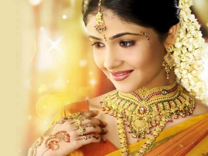 நகைப்பிரியர்கள் அதிர்ச்சி!! தொடர் உச்சத்தில் தங்கத்தின் விலை!!