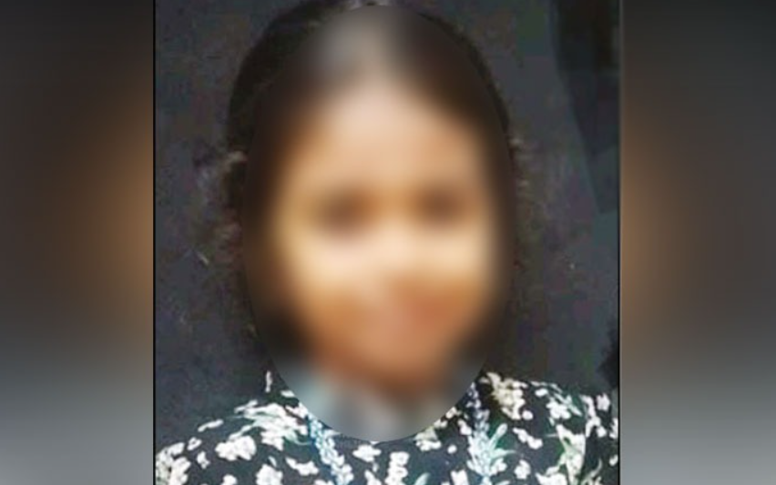 7 வயது சிறுமி கோவில் சுற்றுச்சுவர் இடிந்து விழுந்து பலி... மழையில் விளையாடிய போது பெரும் சோகம்!