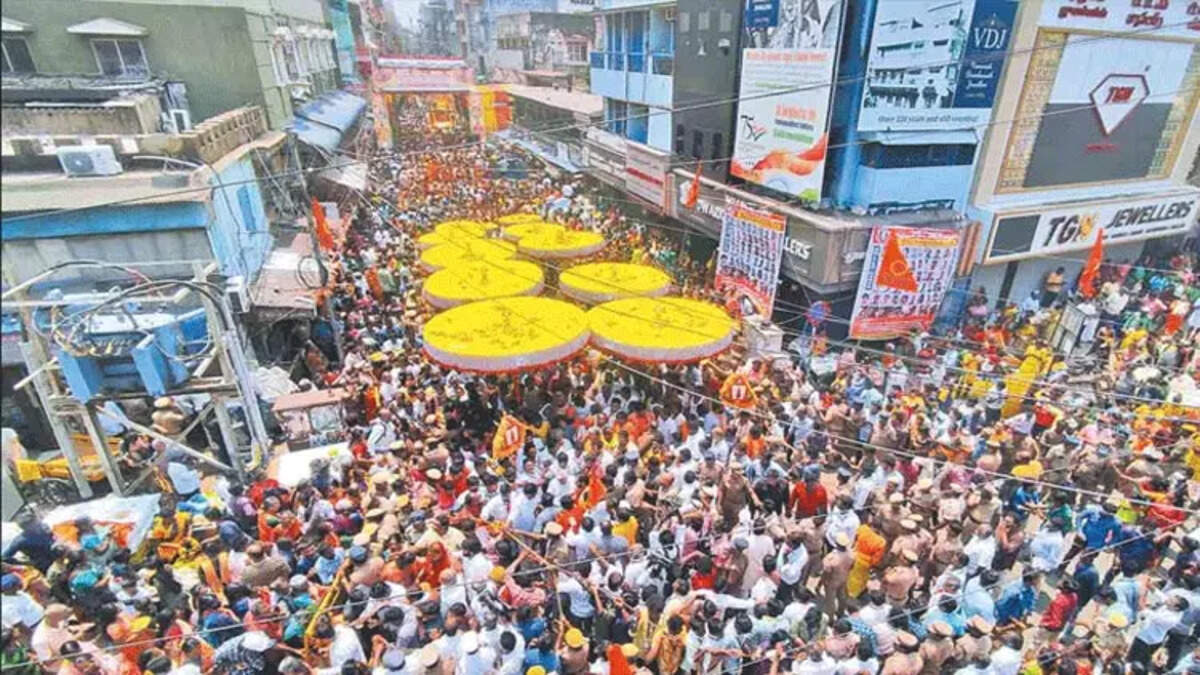 திருப்பதி திருக்குடை ஊர்வலம்