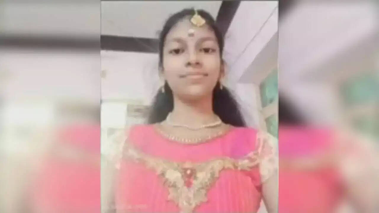 அதிர்ச்சி... தொடர் காய்ச்சல்.. 8ம் வகுப்பு மாணவி பலியான சோகம்!