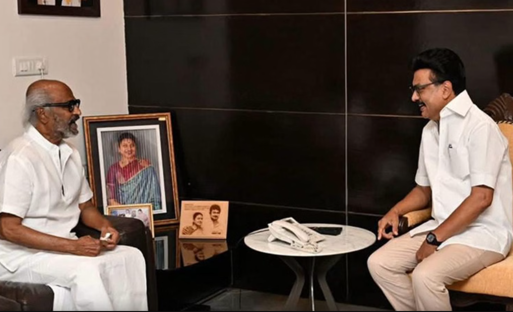 தலைவருடன் சூப்பர் ஸ்டார் திடீர் சந்திப்பு... தமிழக அரசியலில் பரபரப்பு!