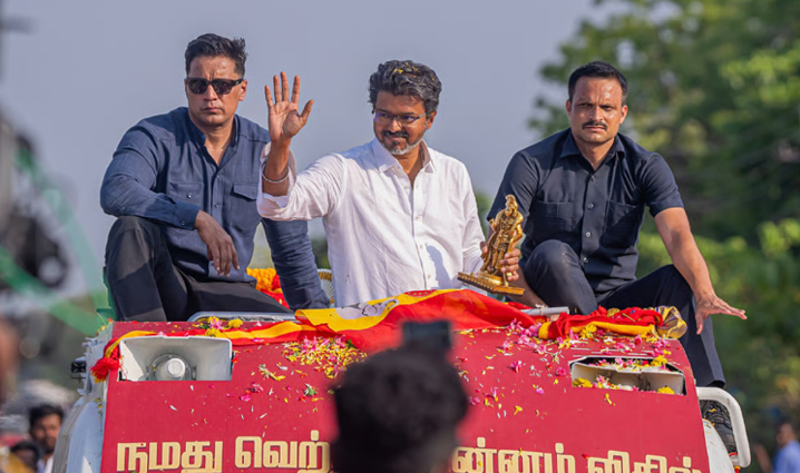 ஒரே ஒரு சாய்ஸ்... அதுதான் விசில்... வாக்காளர்களுக்கு விஜய் உருக்கமான வேண்டுகோள்!