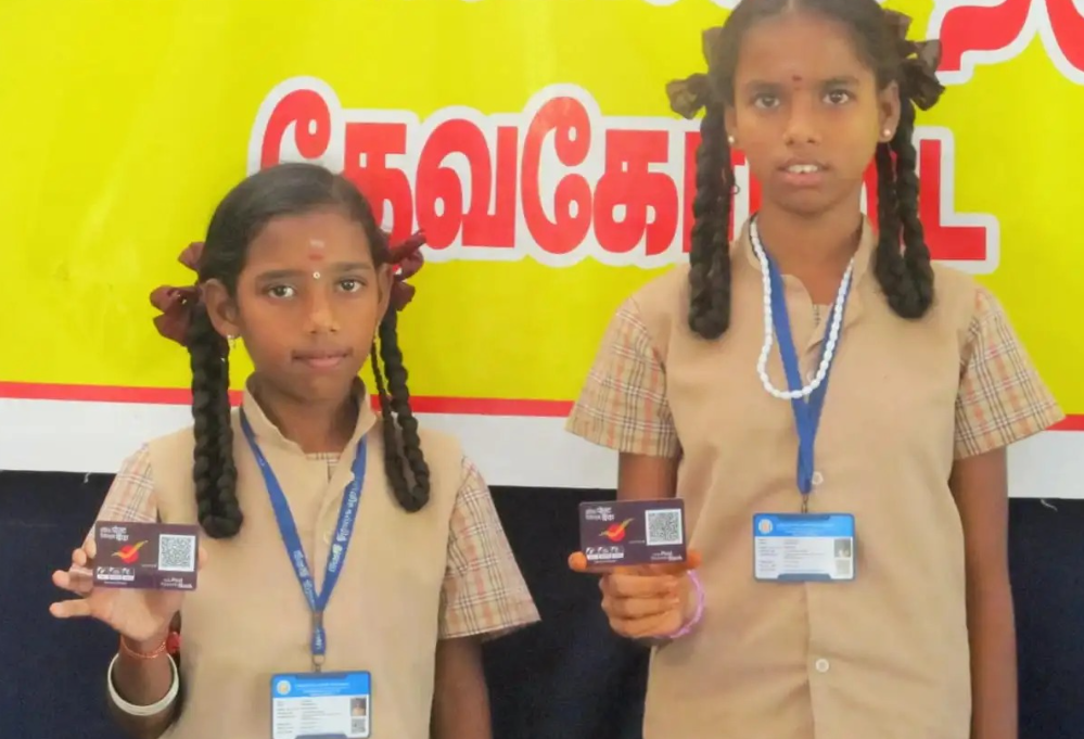 மாணவர்களுக்கு அஞ்சலகத்தில் சேமிப்புக் கணக்கு... தமிழக அரசு ஒப்பந்தம்!