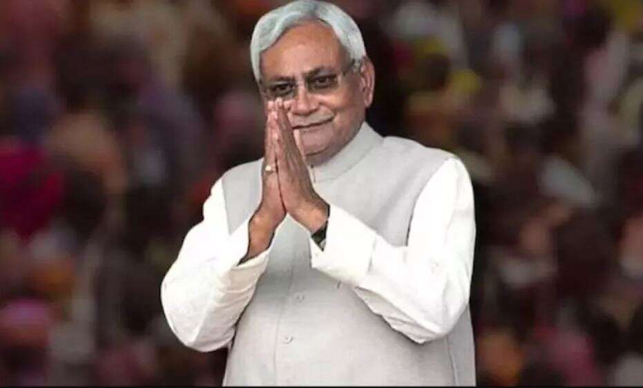 உலக சாதனை புத்தகத்தில் இடம் பிடித்தார் நிதிஷ்குமார்... 10 முறை முதல்வராக பதவியேற்பு!