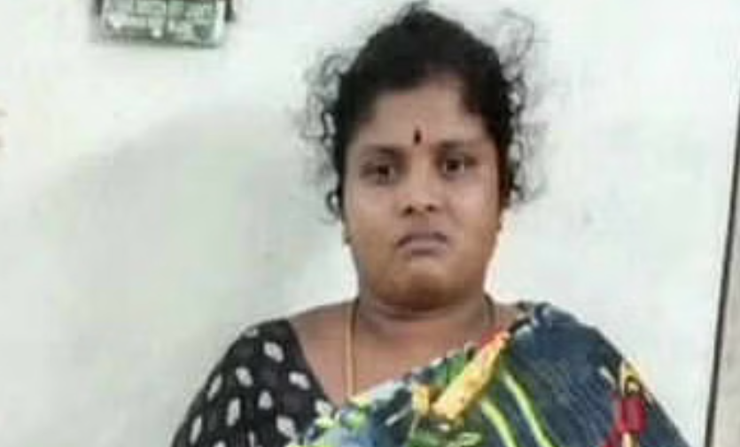 கண்ணில் மிளகாய்ப்பொடி தூவி கணவனை வெட்டிக் கொலை!! மனைவி பரபரப்பு வாக்குமூலம்!!