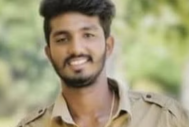 நண்பனைக் காப்பாற்ற தண்டவாளத்தில் ஓடிய இளைஞர்... ரயிலில் அடிபட்டு பலியான சோகம்!