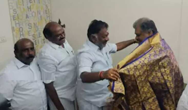 குழப்பதில் அதிமுக தொண்டர்கள்.. பெரும் குழப்பத்தில் ஜி.கே.வாசன்.. இது ஓபிஎஸ் ஆட்டம் !!