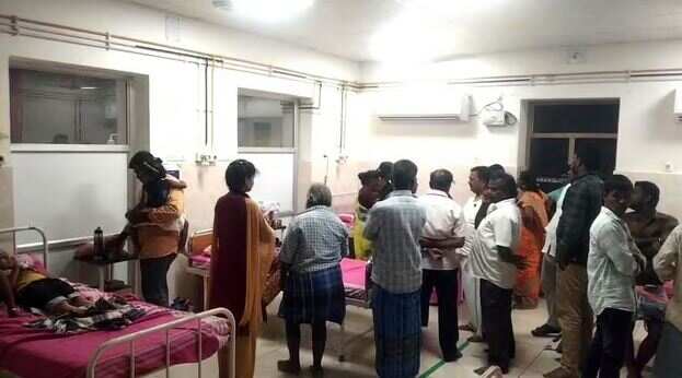 வீட்டிற்கு வெளியே விளையாடிக் கொண்டிருந்த சிறுவர்களுக்கு நேர்ந்த சோகம்.. கடித்து குதறிய தெரு நாய்கள்!