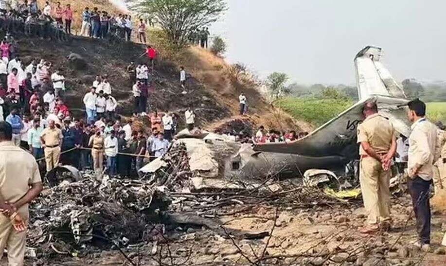 விமான விபத்துகளில் உயிரிழந்த இந்தியப் பிரபலங்கள்.. துயரமான பட்டியல்!