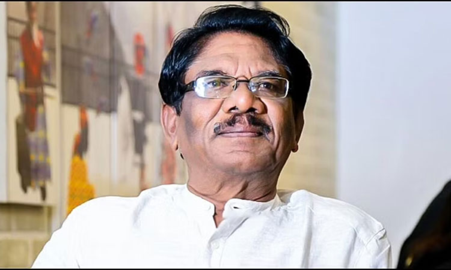 அடுத்த அதிர்ச்சி... பாரதிராஜா குடும்பத்தில் சோகம்.. தேனி விரைகிறார் பாரதிராஜா!