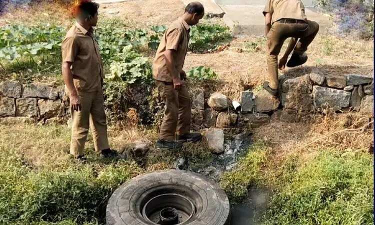 அரசுப் பேருந்தின் சக்கரம் கழன்று ஓடியதால் பரபரப்பு !
