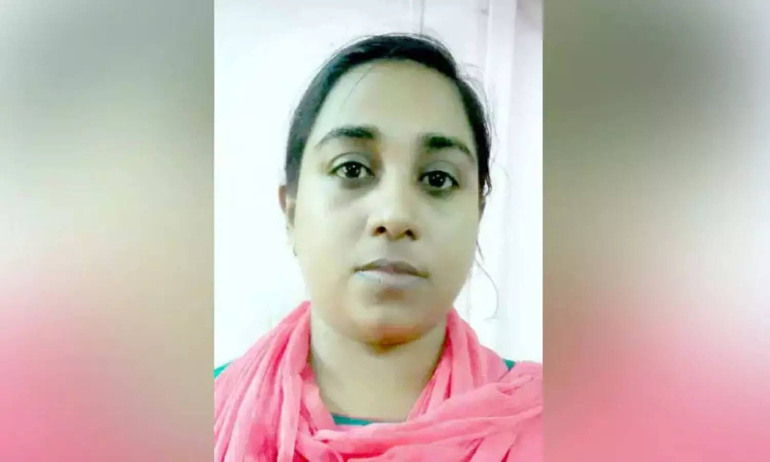 ஆட்டோ டிரைவர் அடித்து கொலை! பெண் கைது!