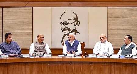 நாளை பிரதமா் மோடி தலைமையில் மத்திய அமைச்சரவை குழு கூட்டம்!