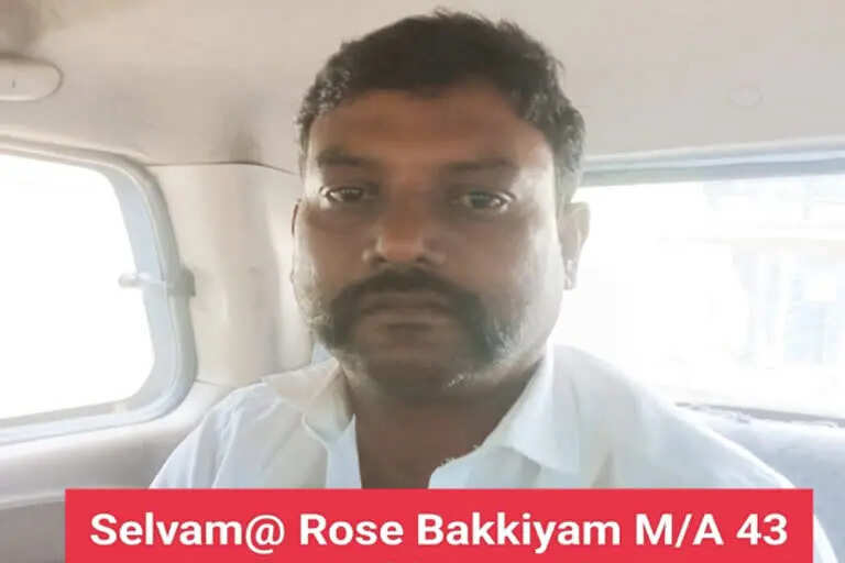 டம்மி துப்பாக்கி வைத்திருந்த பிரபல ரவுடி கைது!