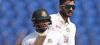 அறிமுகப் போட்டியிலேயே சதம் விளாசி சாதனை படைத்த இளம் வீரர்!! குவியும் வாழ்த்துக்கள்!!