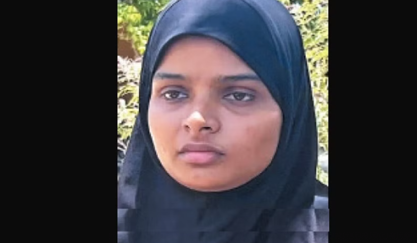 அதிர்ச்சி!! ஹிஜாப் அணிந்து வந்ததால் தேர்வு எழுத அனுமதி மறுப்பு!!